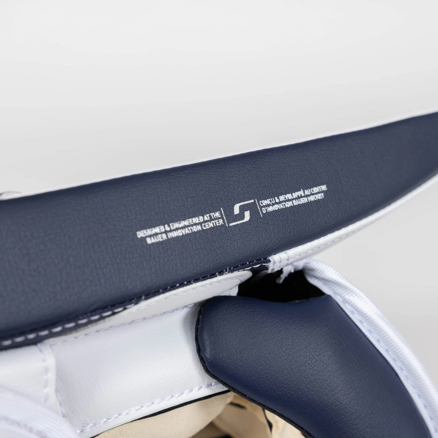 Bauer Supreme M5 Pro Intermediate Goalie Blocker 17 Bauer Supreme M5 Pro Intermediate Goalie Blocker - Image 17