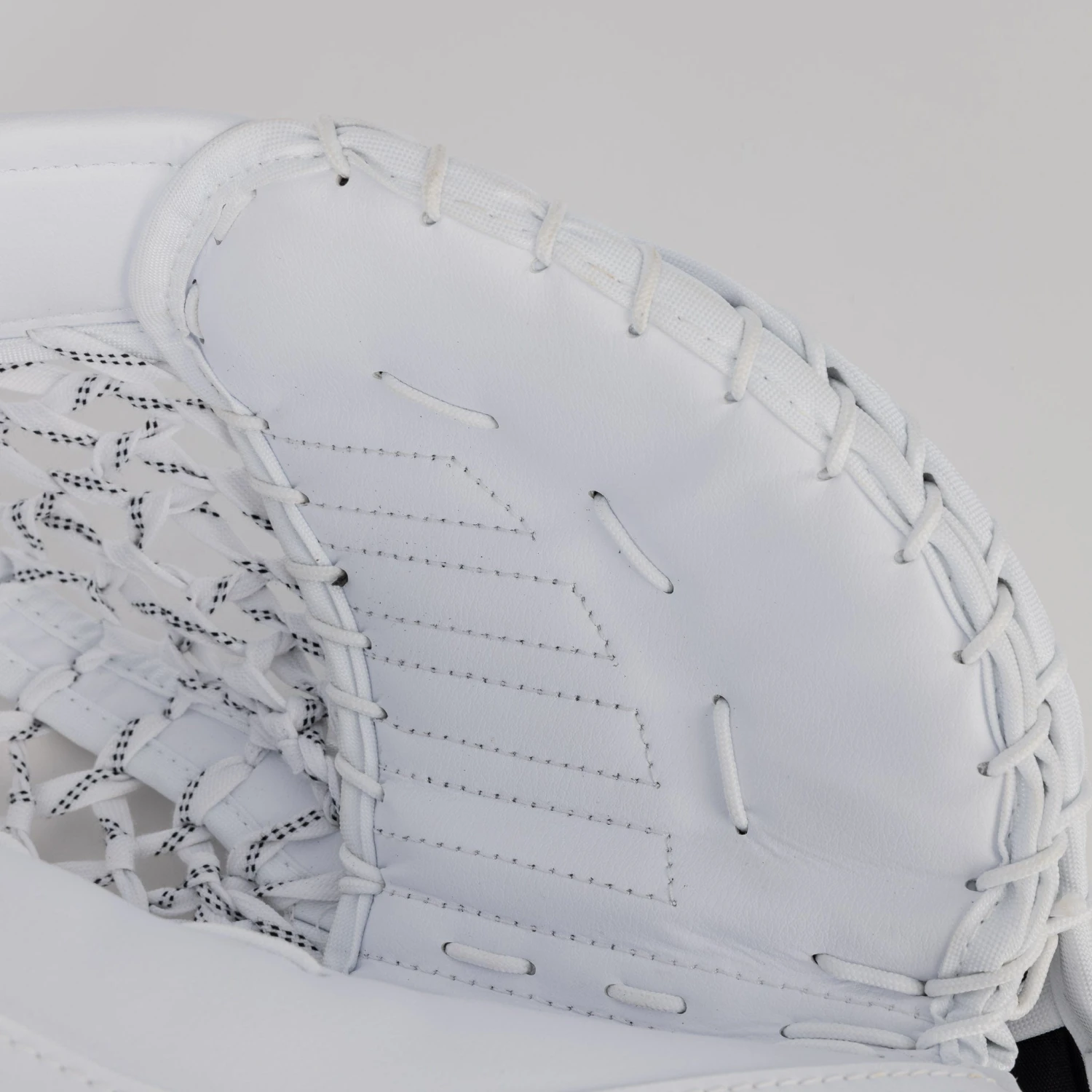 Bauer GSX Senior Goalie Catcher S23 7 Bauer GSX Senior Goalie Catcher S23 - Image 7