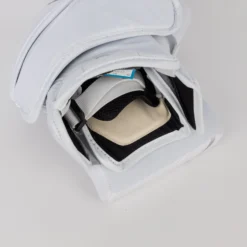 Bauer GSX Senior Goalie Catcher S23 22 Bauer GSX Senior Goalie Catcher S23 -Bauer bauer catchers bauer gsx senior goalie catcher s23 30444789661762