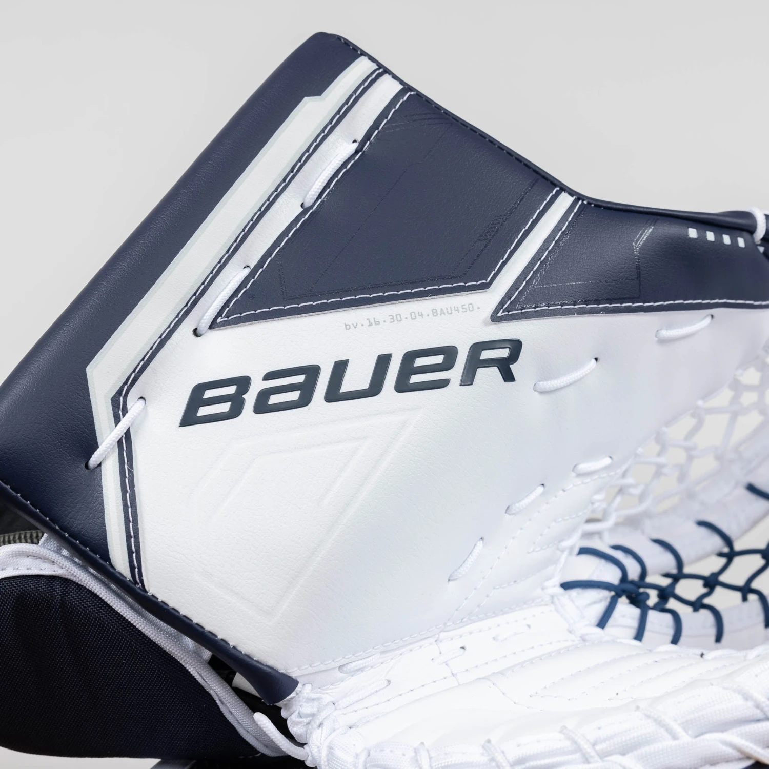 Bauer Supreme M5 Pro Intermediate Goalie Catcher 6 Bauer Supreme M5 Pro Intermediate Goalie Catcher - Image 6