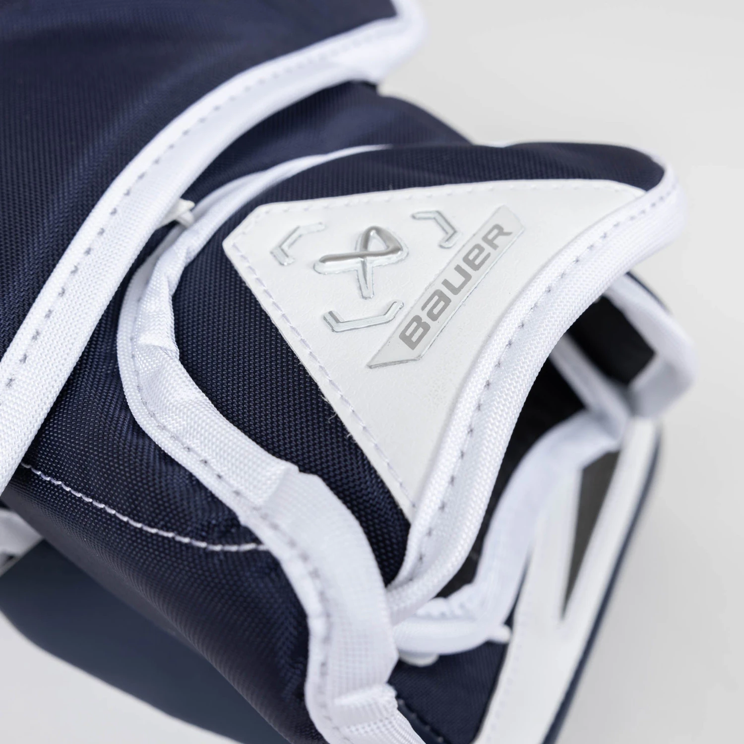 Bauer Supreme M5 Pro Intermediate Goalie Catcher 8 Bauer Supreme M5 Pro Intermediate Goalie Catcher - Image 8