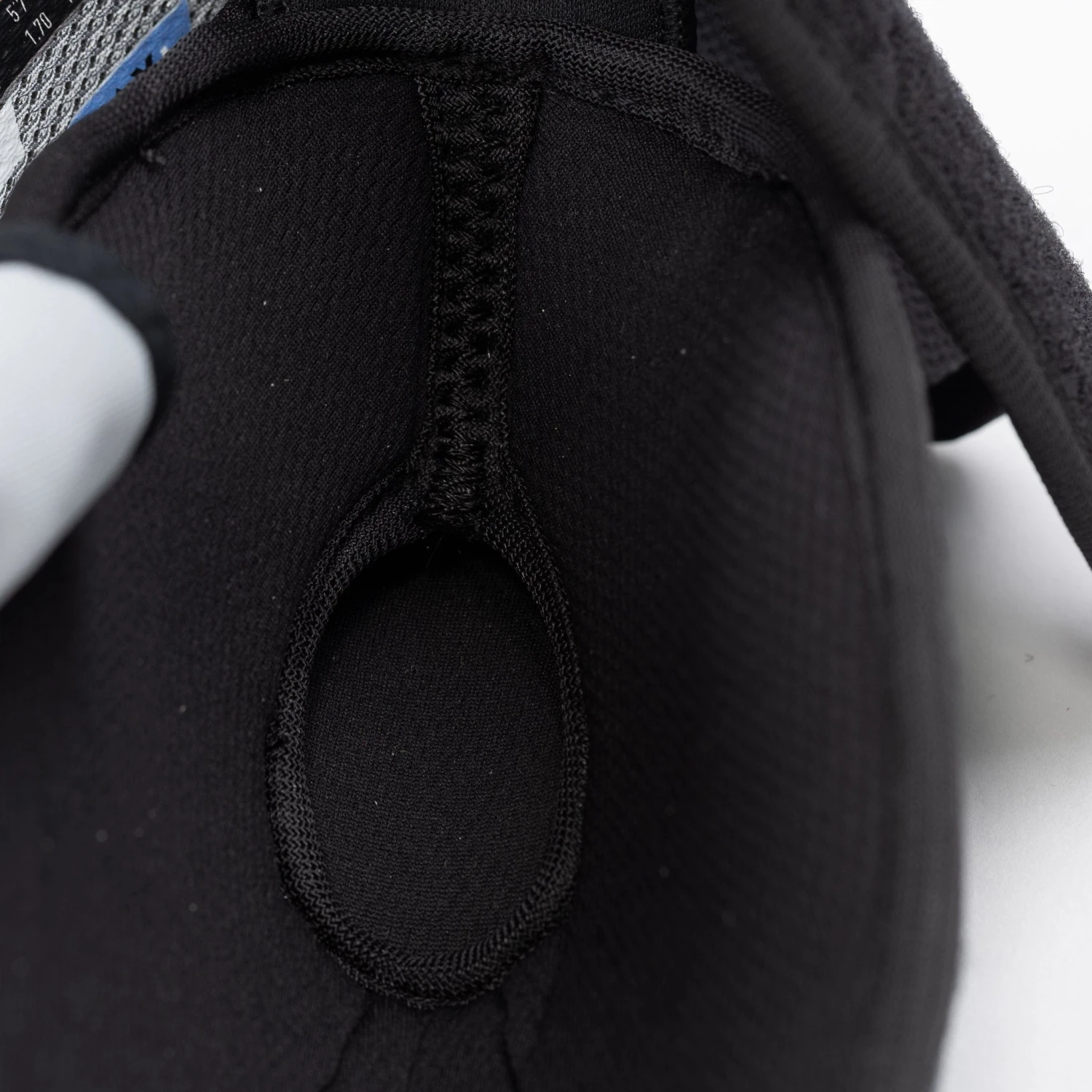 Bauer Supreme M5 Pro Senior Hockey Elbow Pads 5 Bauer Supreme M5 Pro Senior Hockey Elbow Pads - Image 5