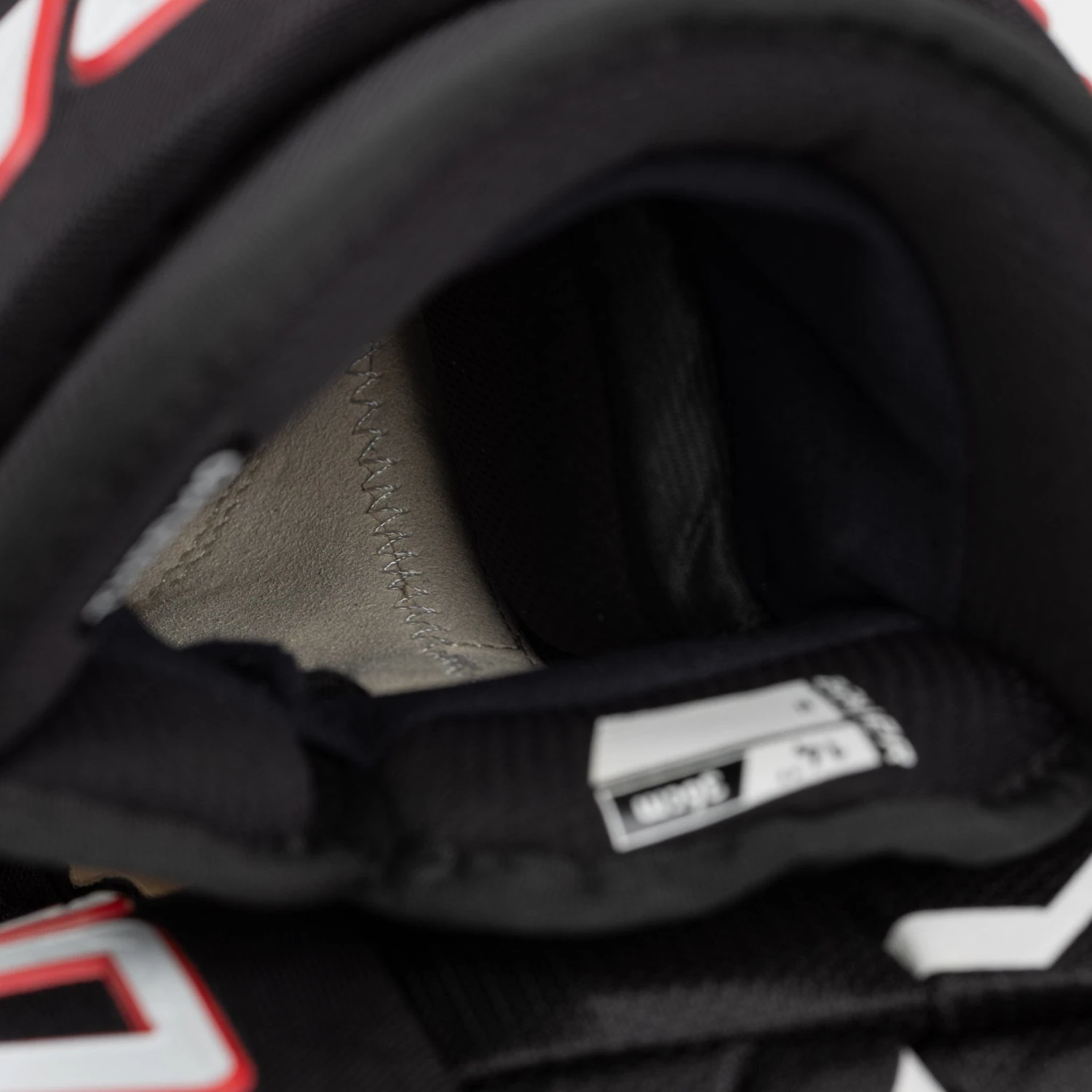 Bauer Supreme M5 Pro Intermediate Hockey Gloves 18 Bauer Supreme M5 Pro Intermediate Hockey Gloves - Image 18