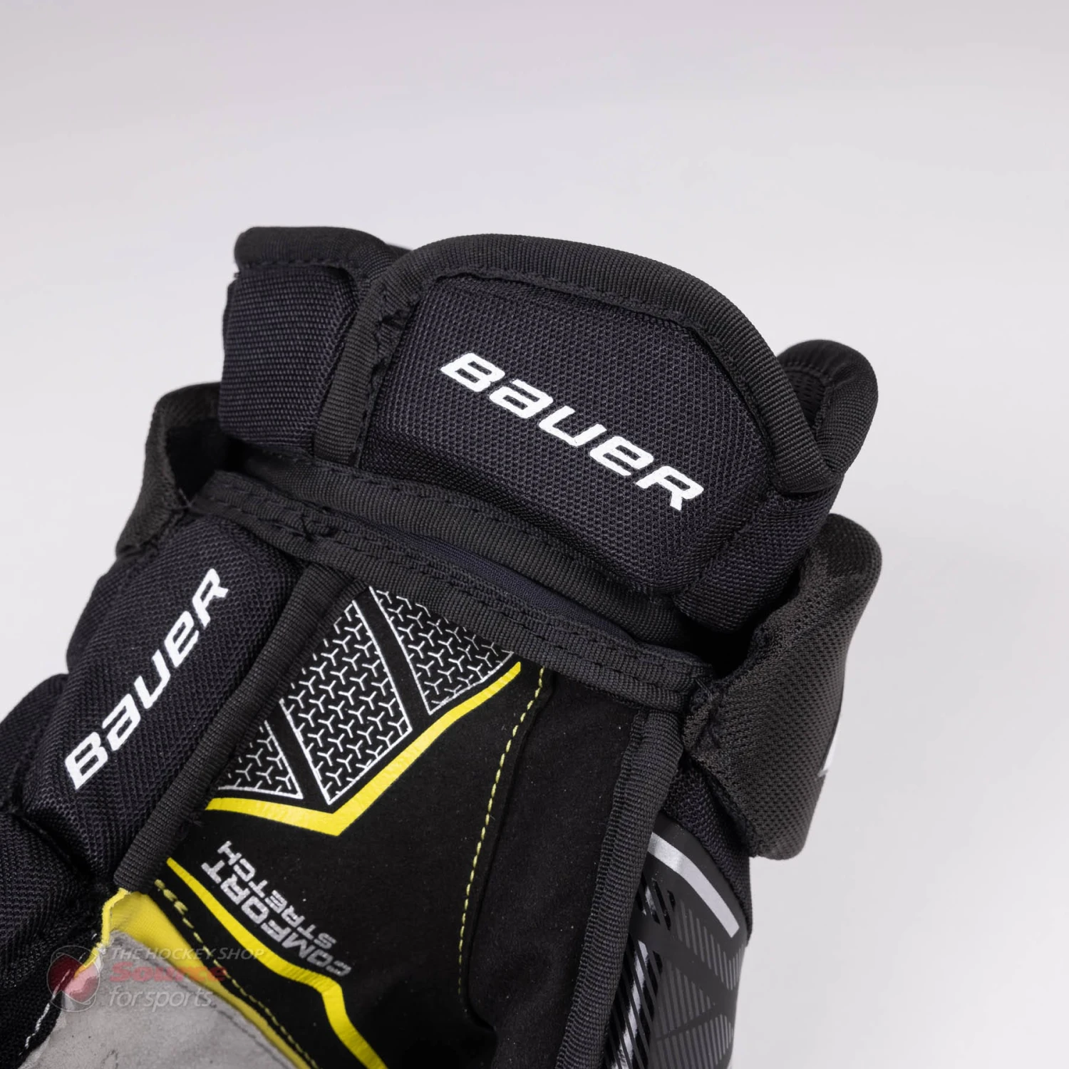 Bauer Supreme Matrix Intermediate Hockey Gloves (2021) 5 Bauer Supreme Matrix Intermediate Hockey Gloves (2021) - Image 5