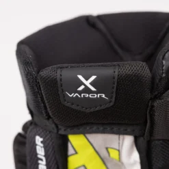Bauer Vapor Hyperlite Junior Hockey Gloves -Bauer bauer gloves bauer vapor hyperlite junior hockey gloves 29084665741378