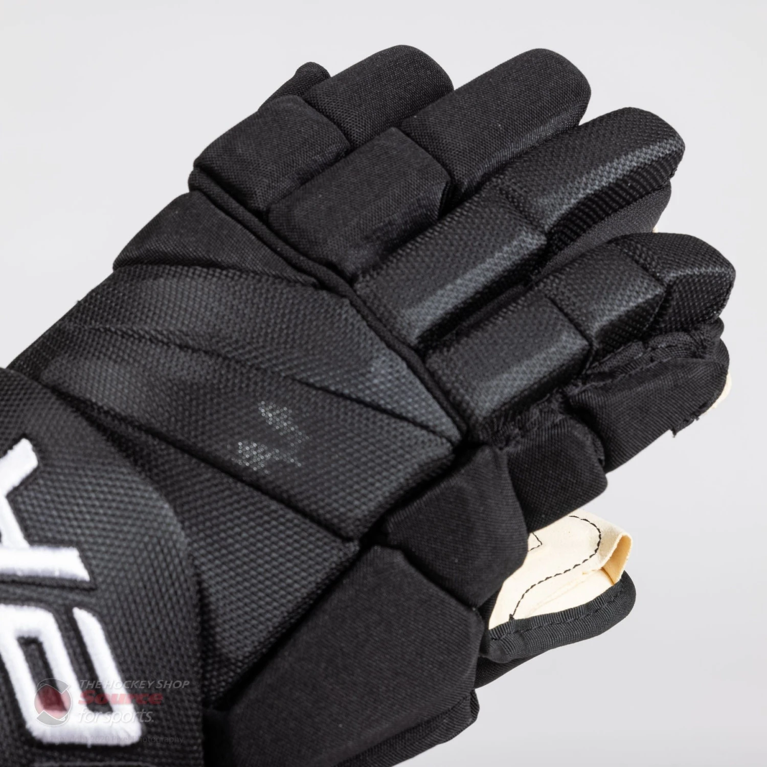 Bauer Vapor Team Pro Senior Hockey Gloves (2019) 2 Bauer Vapor Team Pro Senior Hockey Gloves (2019) - Image 2