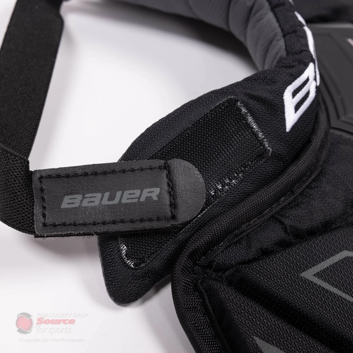 Bauer Elite Senior Goalie Neck Guard S21 4 Bauer Elite Senior Goalie Neck Guard S21 - Image 4