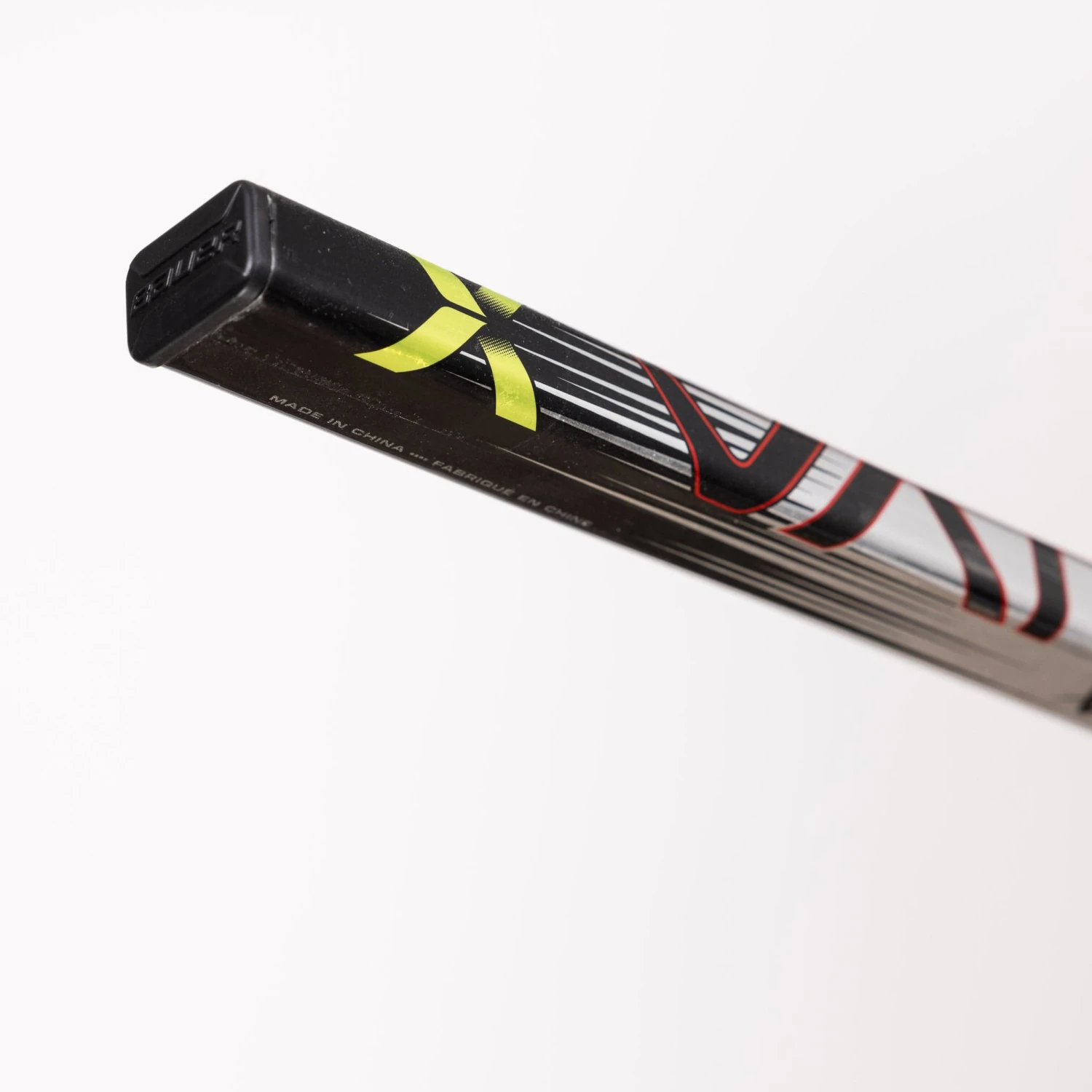 Bauer Vapor HyperLite 2 Intermediate Hockey Stick 4 Bauer Vapor HyperLite 2 Intermediate Hockey Stick - Image 4