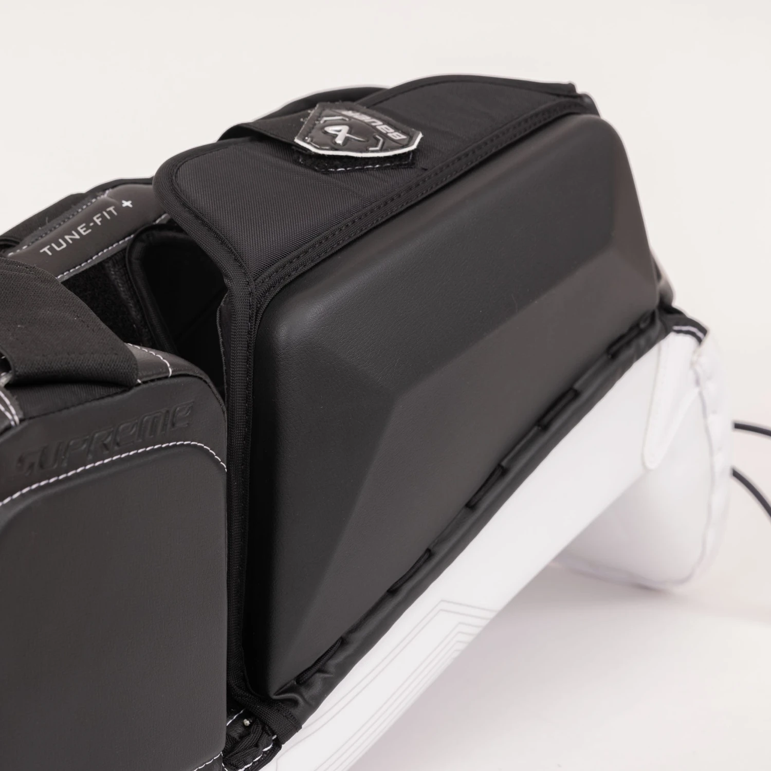 Bauer Supreme Mach Senior Goalie Leg Pads 18 Bauer Supreme Mach Senior Goalie Leg Pads - Image 18