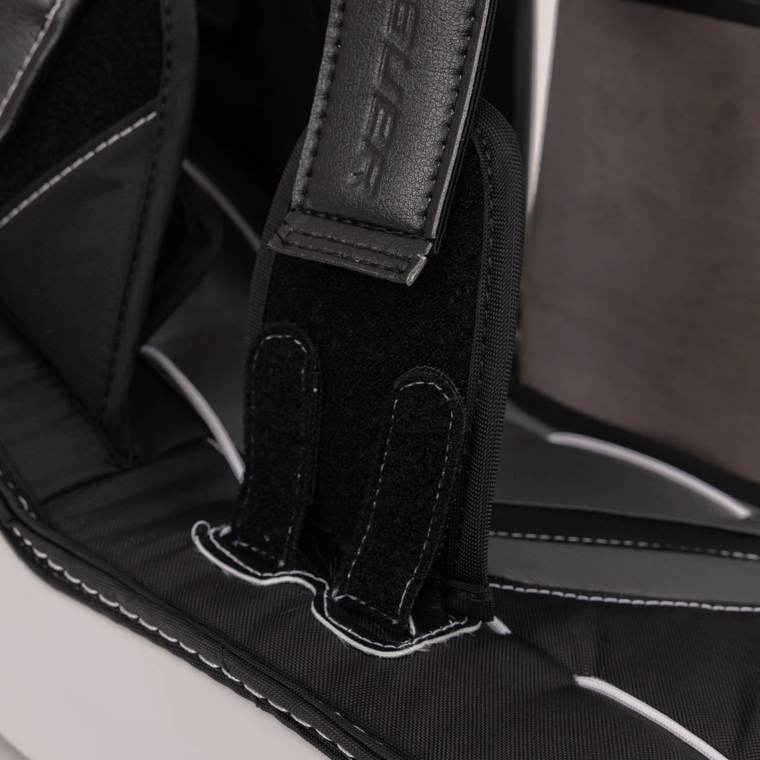 Bauer Supreme Mach Senior Goalie Leg Pads 16 Bauer Supreme Mach Senior Goalie Leg Pads - Image 16