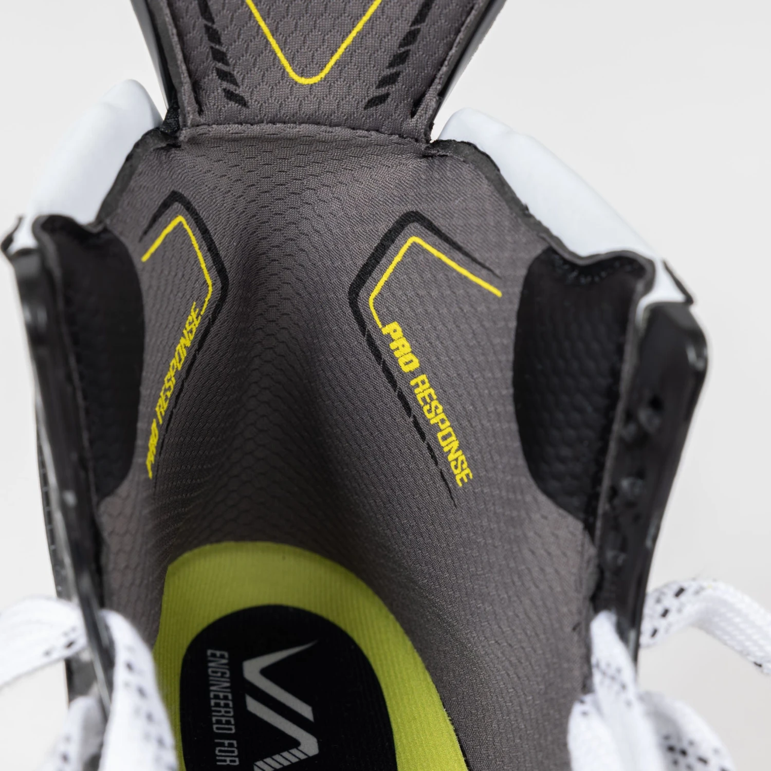 Bauer Vapor 3X Pro Senior Roller Hockey Skates 18 Bauer Vapor 3X Pro Senior Roller Hockey Skates - Image 18