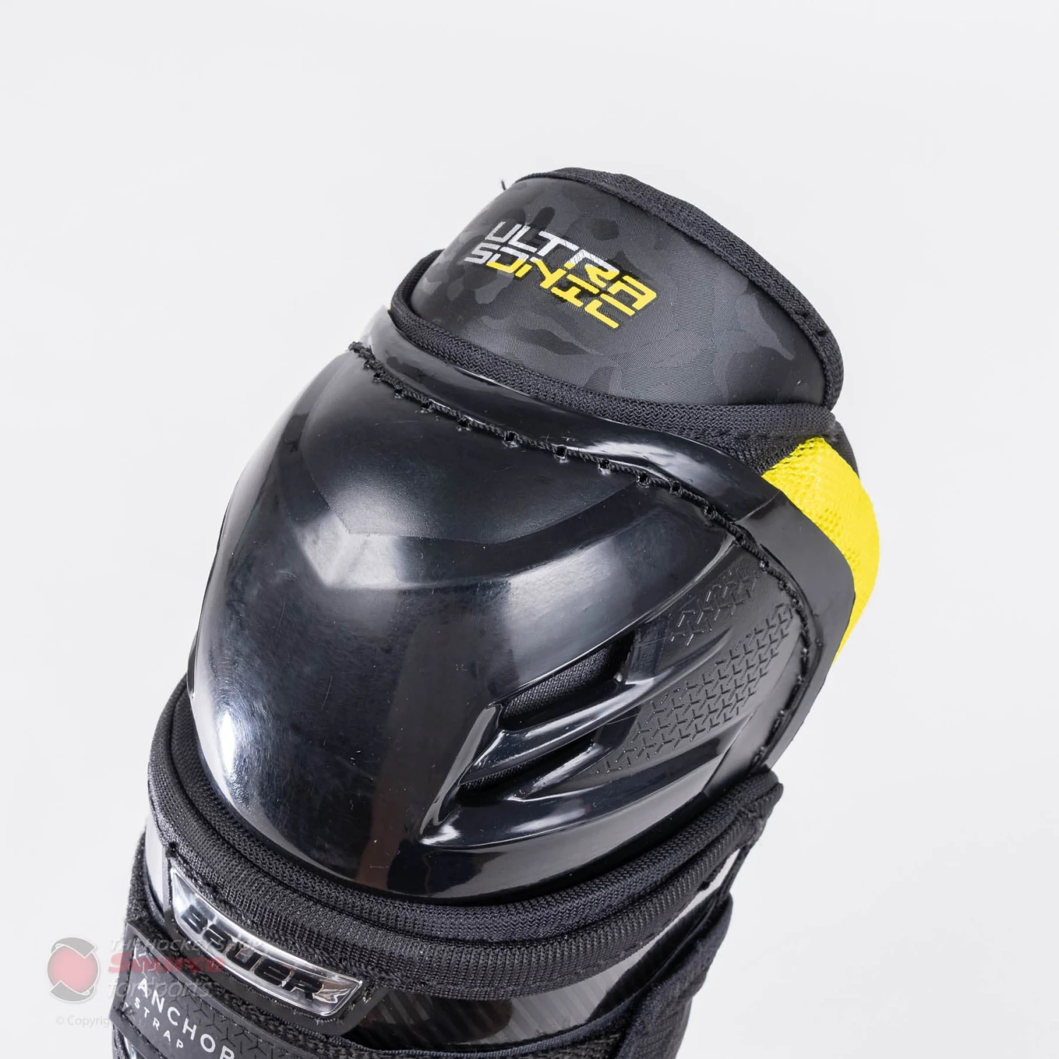 Bauer Supreme UltraSonic Junior Hockey Shin Guards 4 Bauer Supreme UltraSonic Junior Hockey Shin Guards - Image 4