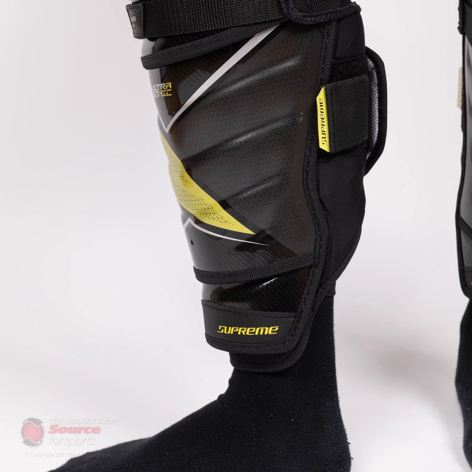 Bauer Supreme UltraSonic Senior Hockey Shin Guards 5 Bauer Supreme UltraSonic Senior Hockey Shin Guards - Image 5