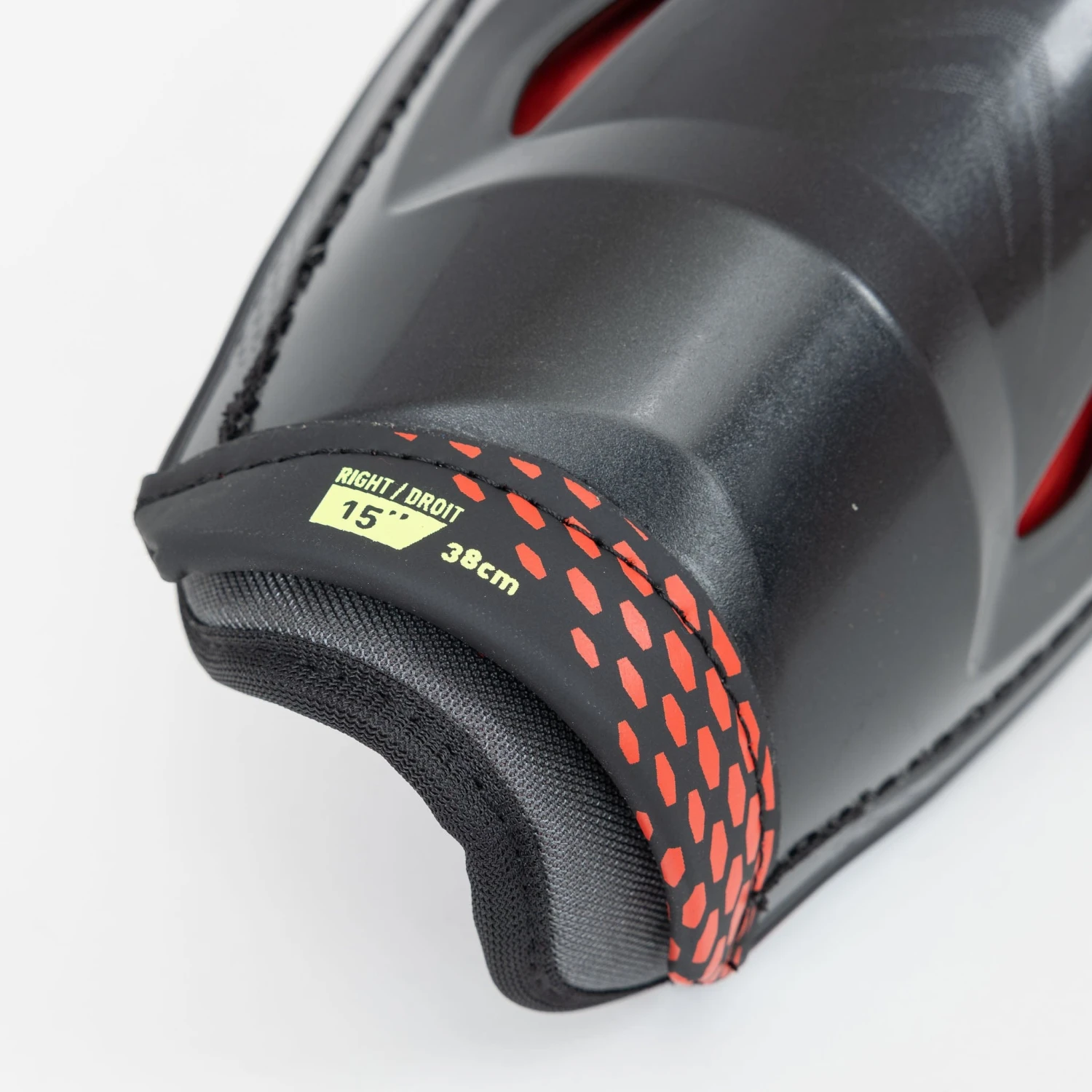 Bauer Vapor Hyperlite Intermediate Hockey Shin Guards 18 Bauer Vapor Hyperlite Intermediate Hockey Shin Guards - Image 18