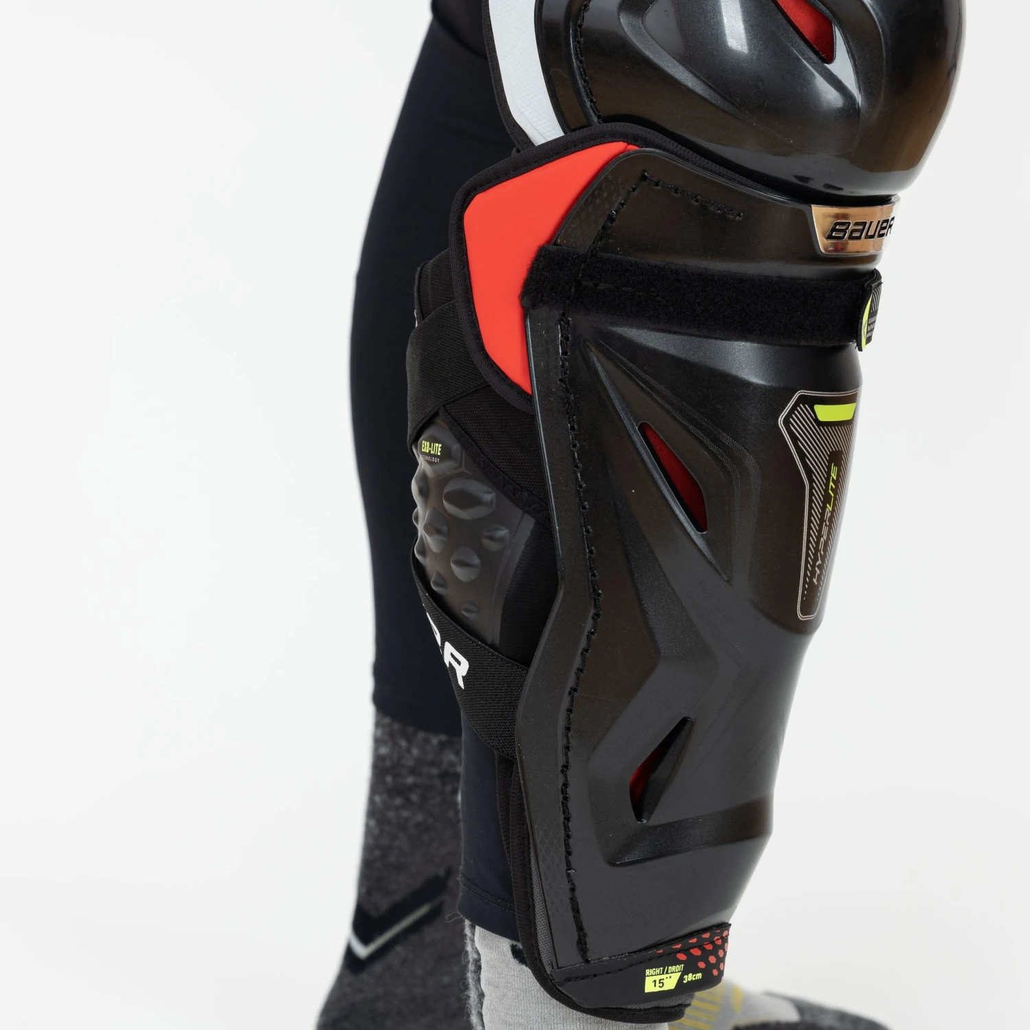 Bauer Vapor Hyperlite Intermediate Hockey Shin Guards 7 Bauer Vapor Hyperlite Intermediate Hockey Shin Guards - Image 7