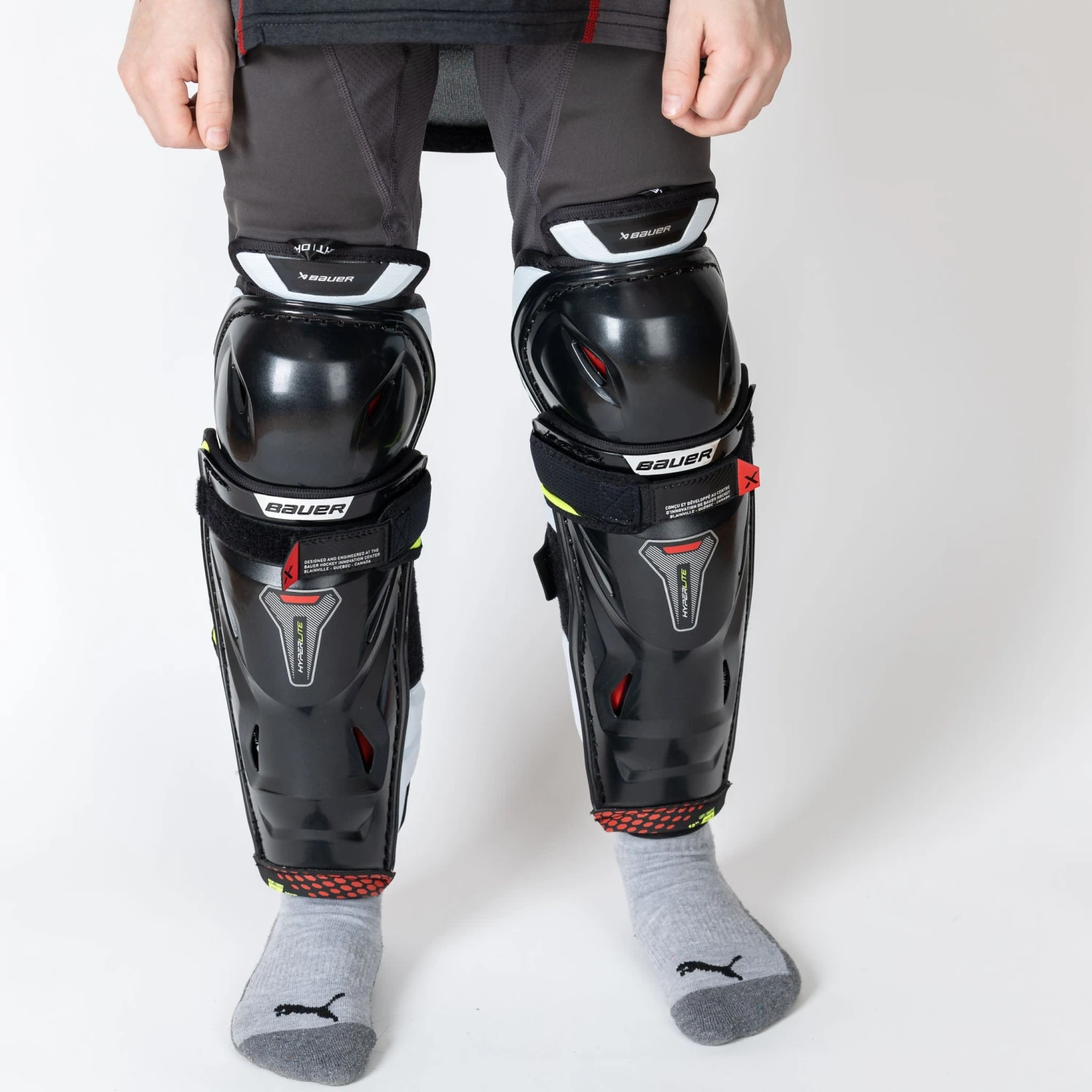 Bauer Vapor Hyperlite Junior Hockey Shin Guards 2 Bauer Vapor Hyperlite Junior Hockey Shin Guards - Image 2