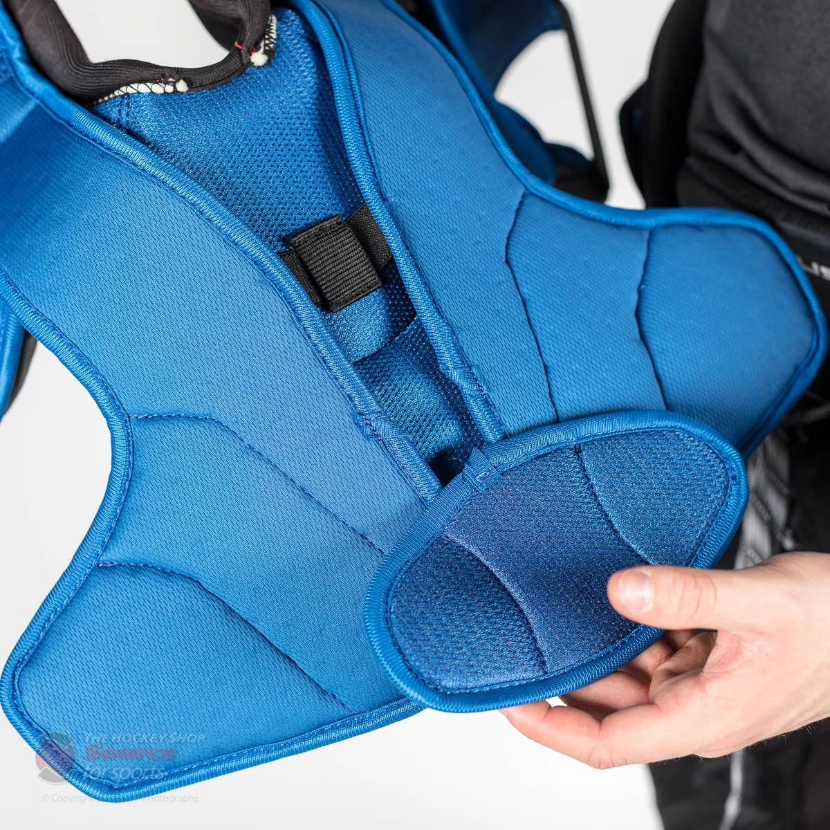 Bauer Nexus 2N Senior Hockey Shoulder Pads 13 Bauer Nexus 2N Senior Hockey Shoulder Pads - Image 13