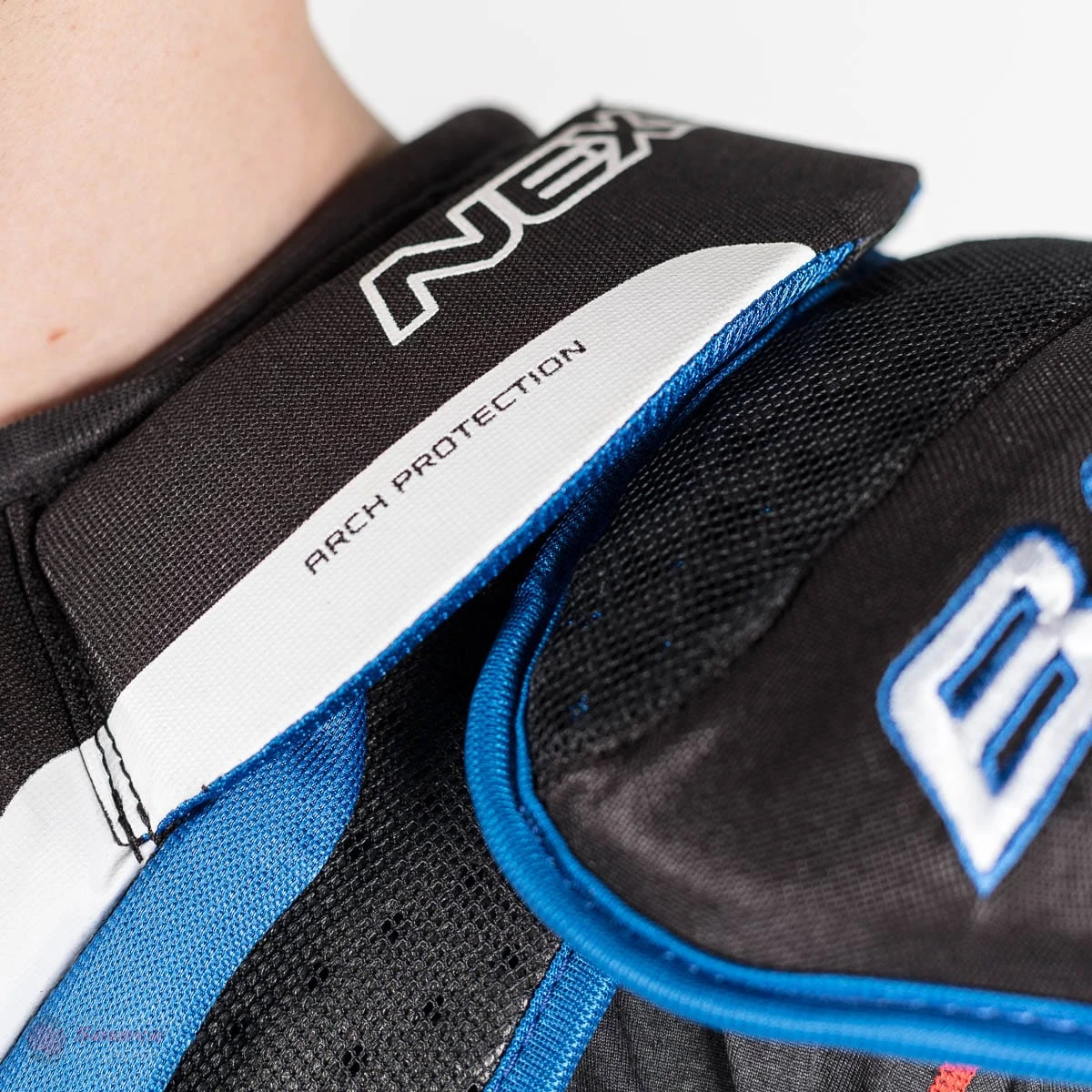 Bauer Nexus 2N Senior Hockey Shoulder Pads 7 Bauer Nexus 2N Senior Hockey Shoulder Pads - Image 7