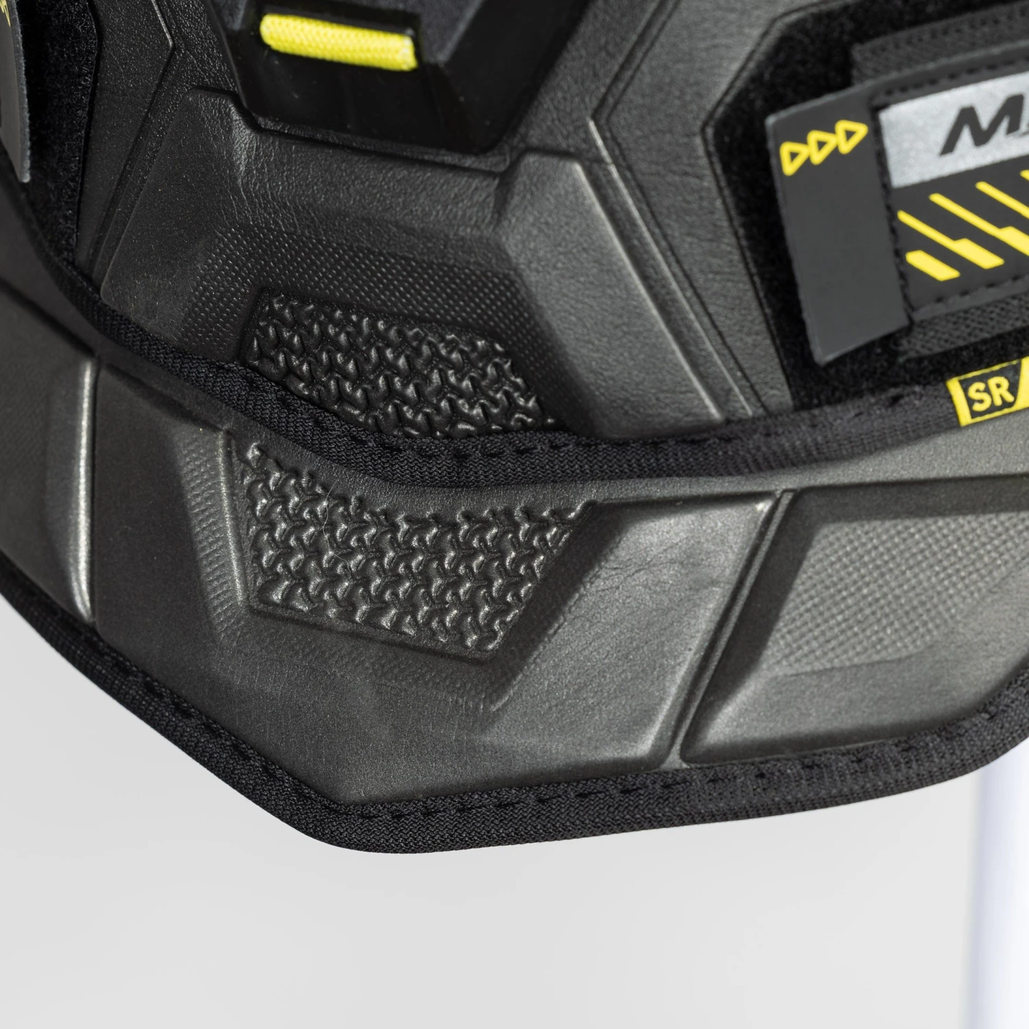 Bauer Supreme Mach Senior Hockey Shoulder Pads 6 Bauer Supreme Mach Senior Hockey Shoulder Pads - Image 6