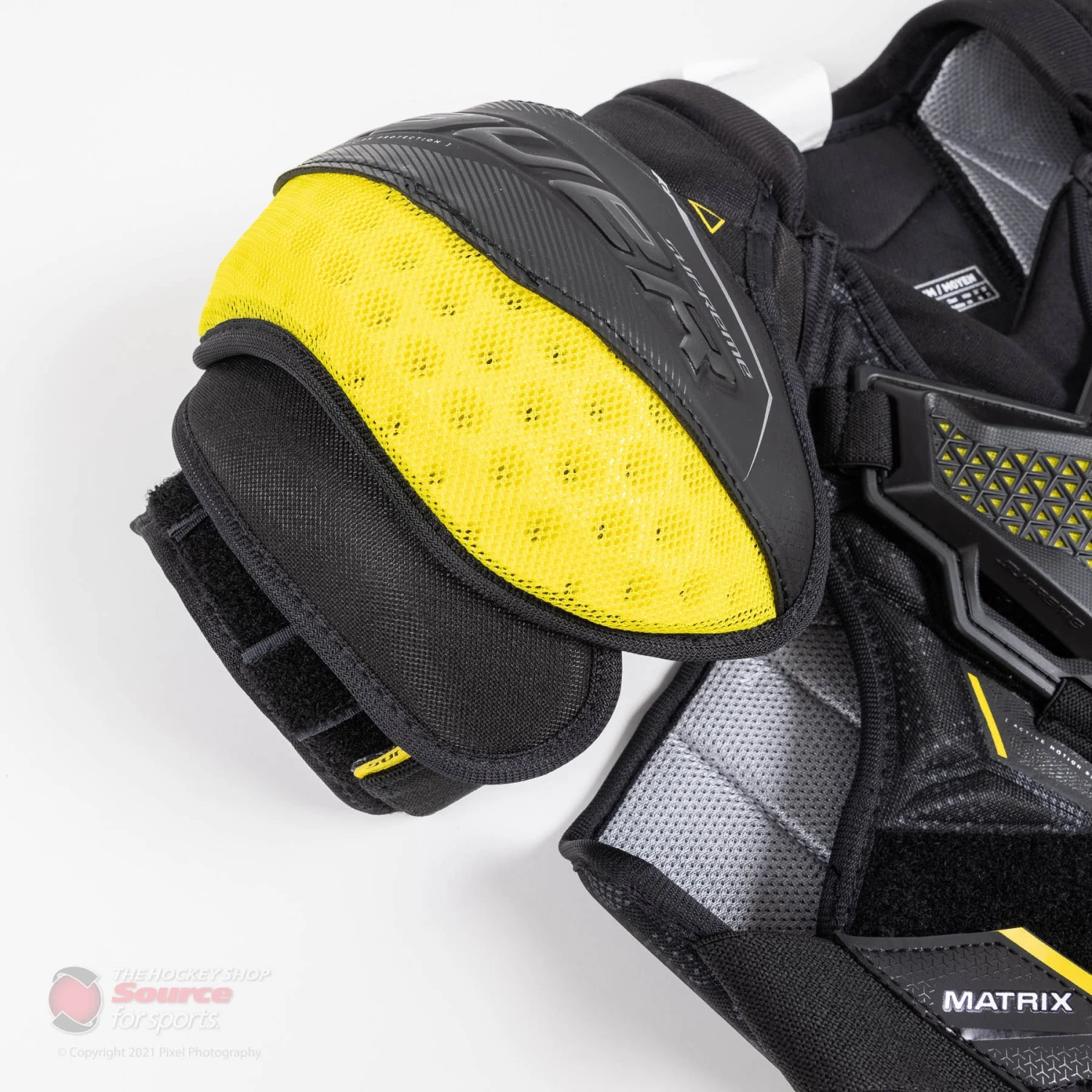 Bauer Supreme Matrix Junior Hockey Shoulder Pads (2021) 5 Bauer Supreme Matrix Junior Hockey Shoulder Pads (2021) - Image 5